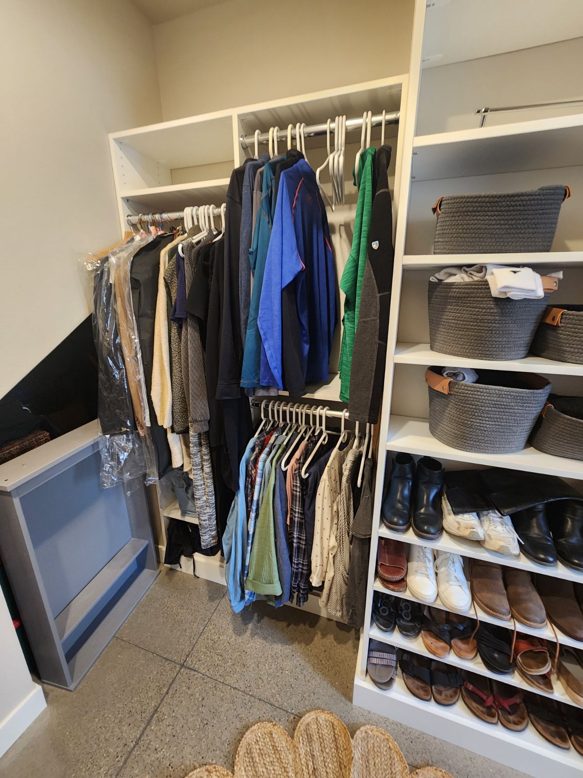 Up Closets project photo 5